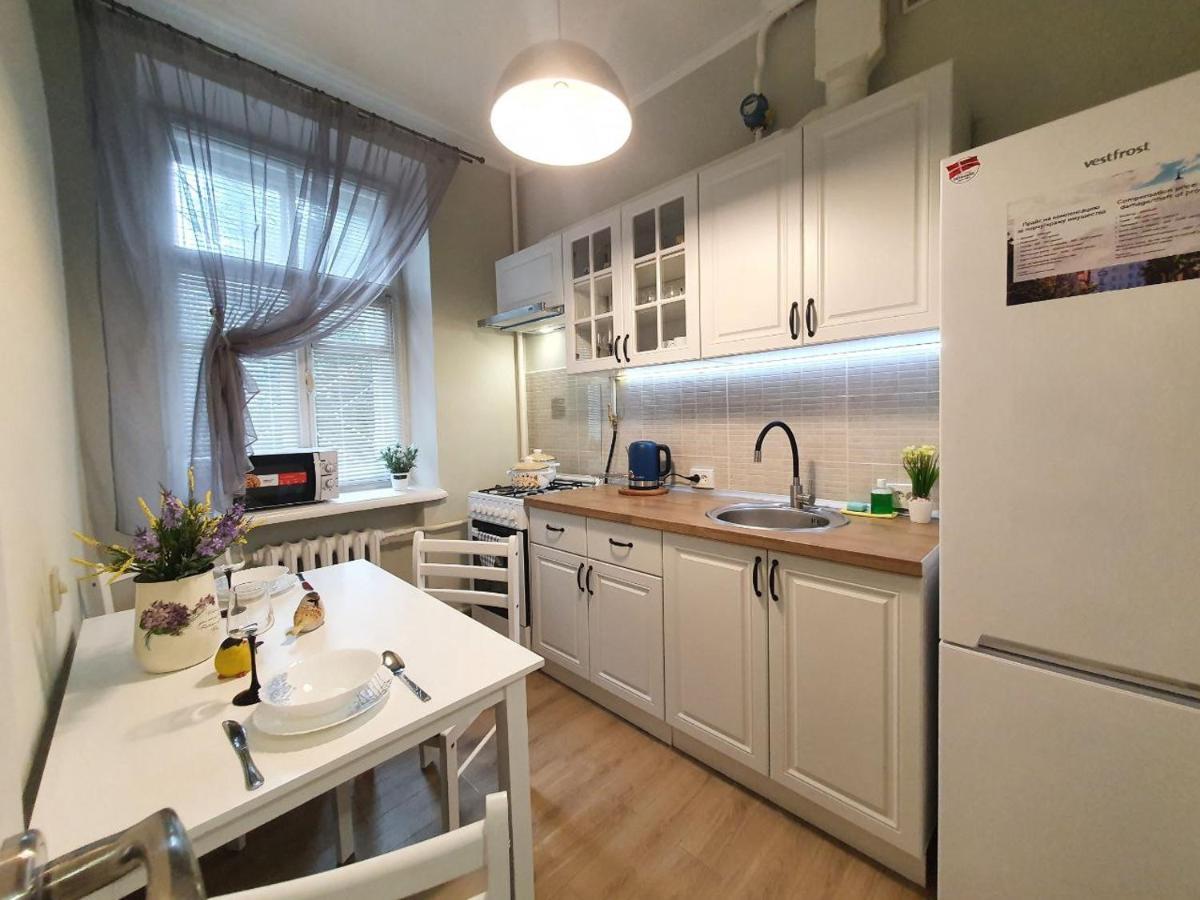 Inn Home Apartments-Olimpiysky Stadium Area キエフ エクステリア 写真