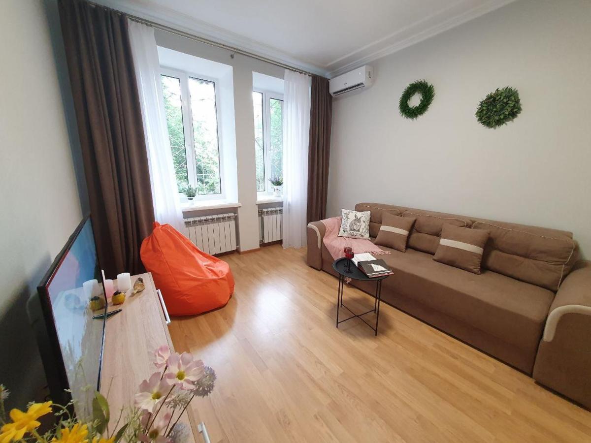 Inn Home Apartments-Olimpiysky Stadium Area キエフ エクステリア 写真