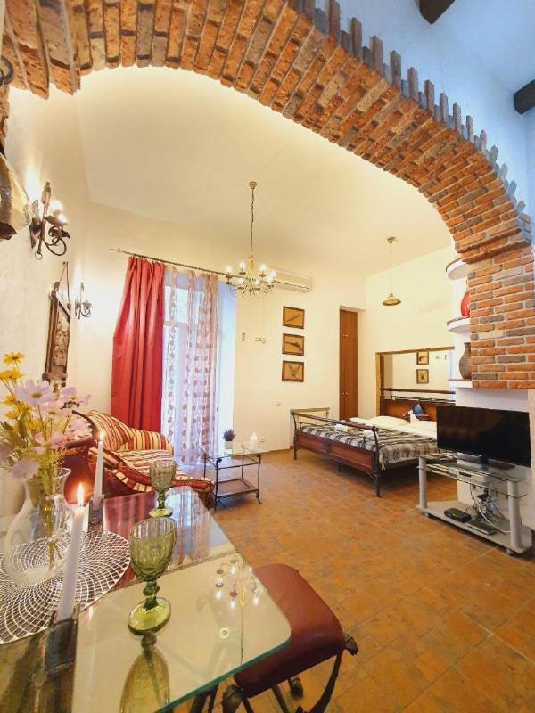 Inn Home Apartments-Olimpiysky Stadium Area キエフ エクステリア 写真